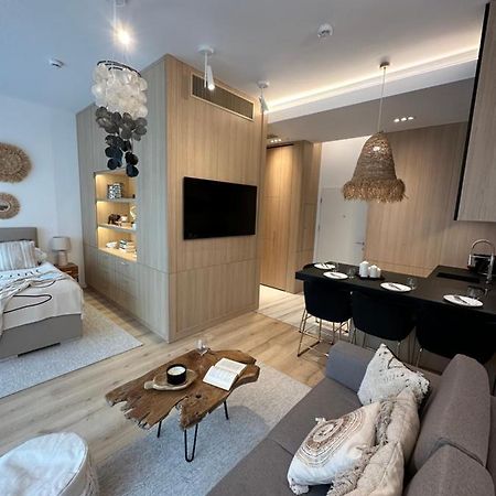 Shelter Luxury Apartament Рогово Екстериор снимка